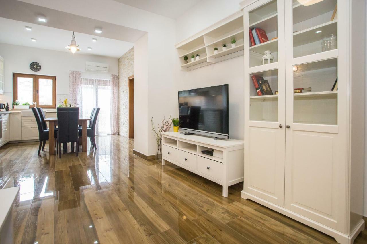 Exclusive Apartment Magnolia Porec Exterior photo